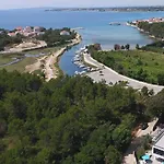Mara Nyaraló
